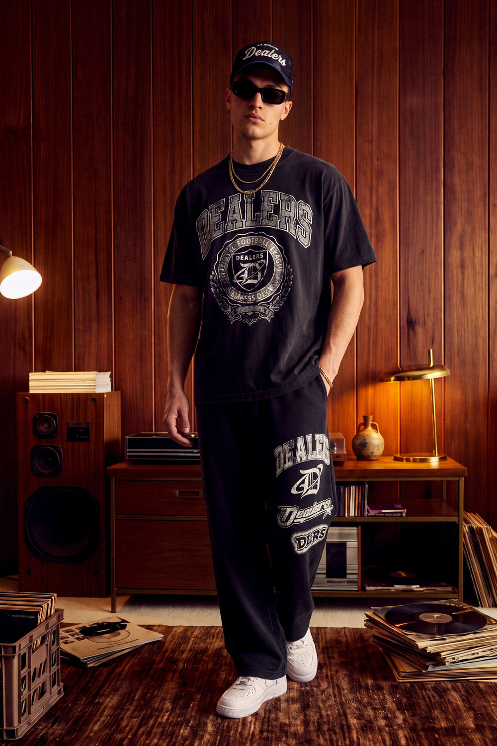 Dealers Sweatpant worn with Classics LA